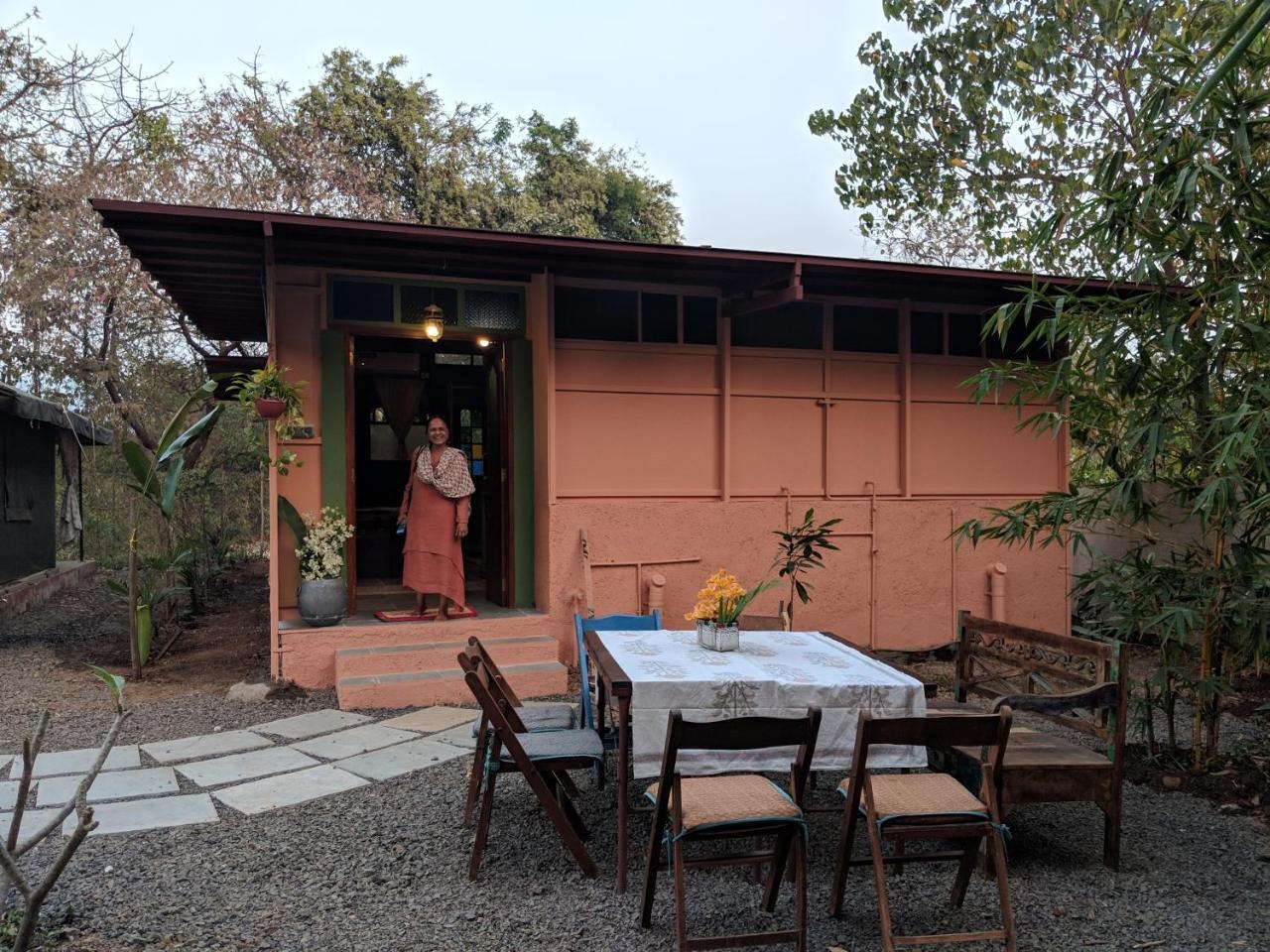 Bohemyan Blue Stay Alibaug Phòng bức ảnh